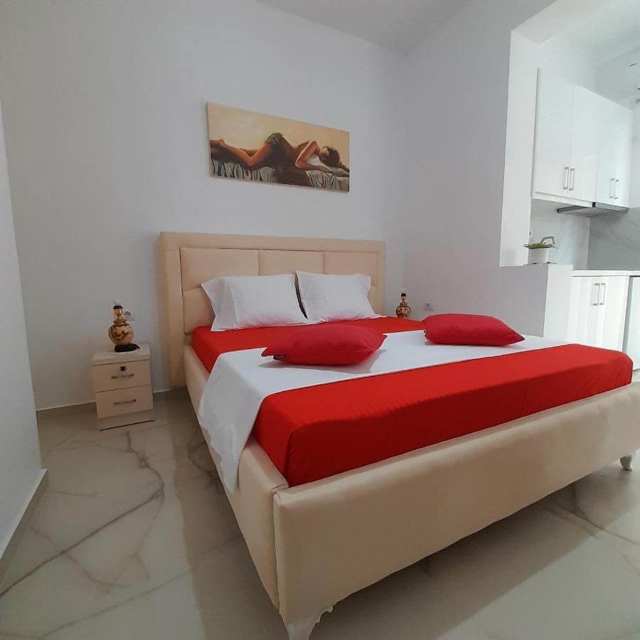 Denni'S Home Saranda Kültér fotó