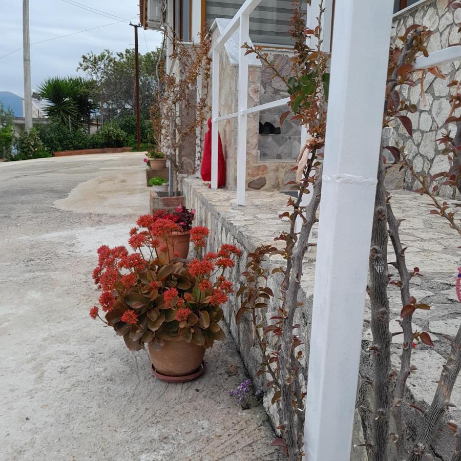 Denni'S Home Saranda Kültér fotó