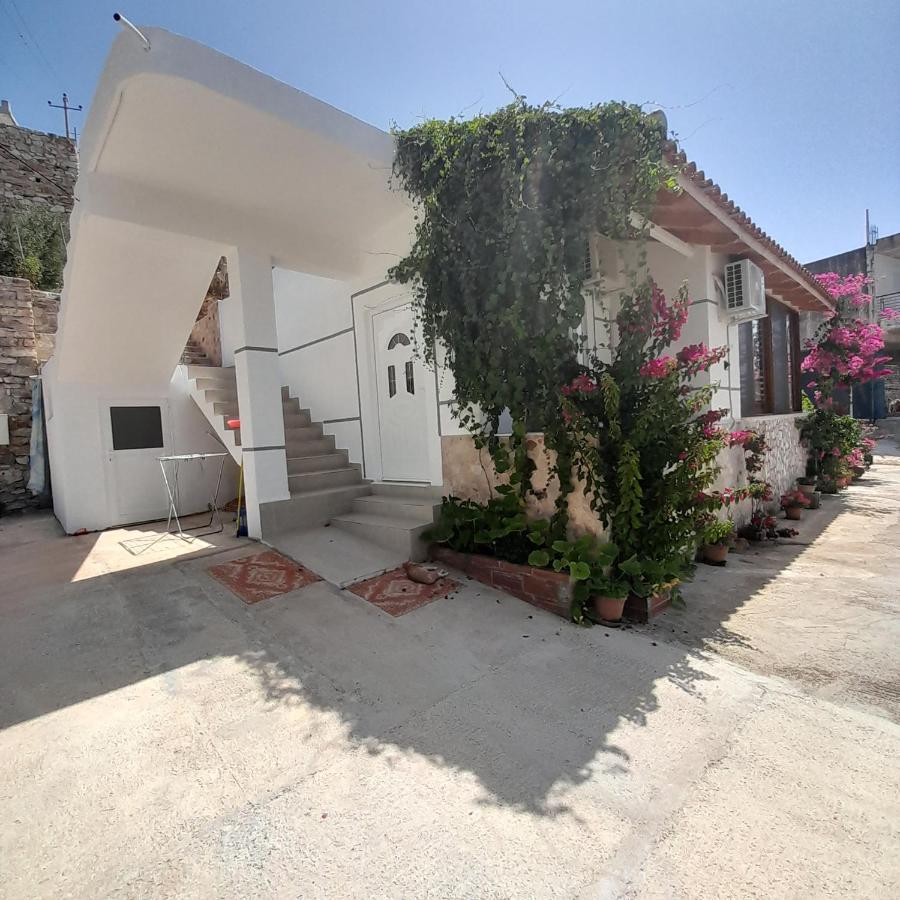 Denni'S Home Saranda Kültér fotó